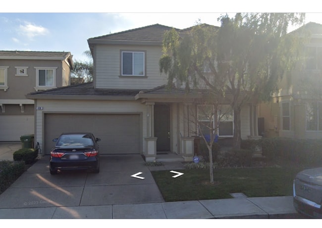 Building Photo - 438 Chestnut St