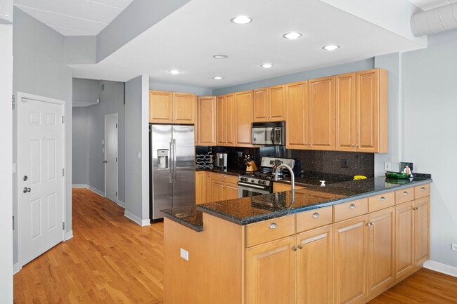 Foto del edificio - 841 W Monroe St