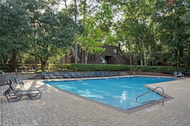 Foto del edificio - 102 Litchfield Ln
