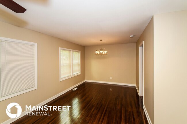 Building Photo - 1328 Orlando Cir NE