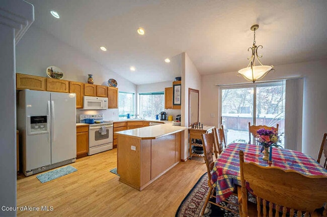 Building Photo - 5901 St Croix Dr