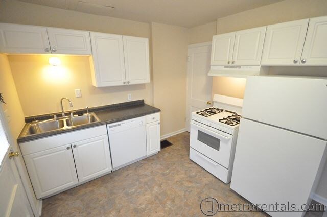 Foto del edificio - 953 Woodhill Dr