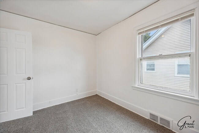 Foto del edificio - 15356 Washburn St