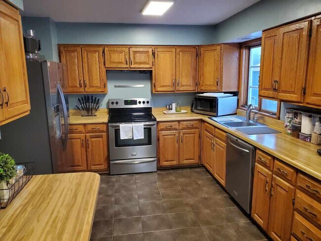 Foto del edificio - 314 N Grove St