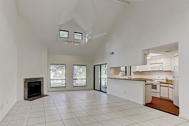 Building Photo - 4144 Greystone Way