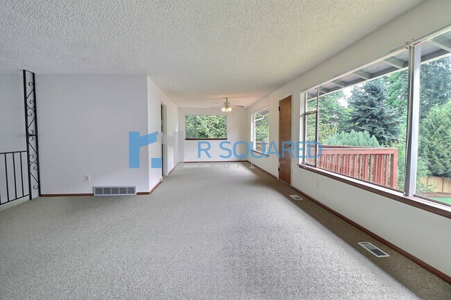 Foto del edificio - 3106 100th Ave NE