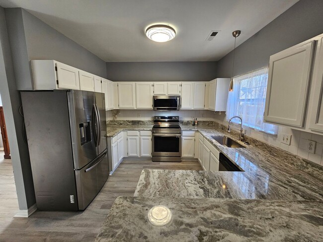 Building Photo - STEEPLECHASE