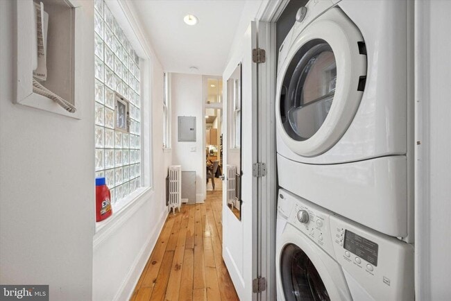 Foto del edificio - 916 Clinton St