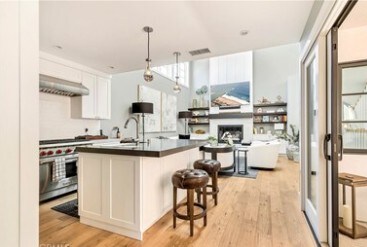 Foto del edificio - 431 1/2 Heliotrope Ave