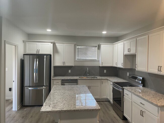 Foto del edificio - Fully Renovated Home For Rent