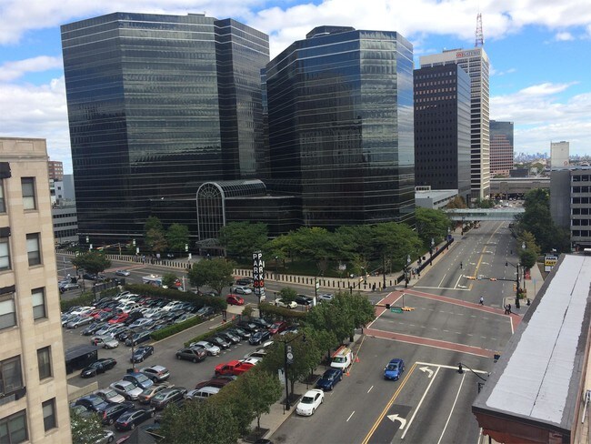 Foto del edificio - 35 Edison Pl