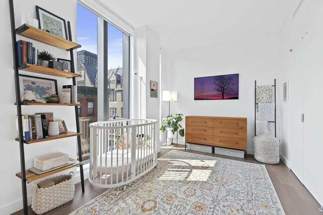 Foto del edificio - Available for Immediate Occupancy