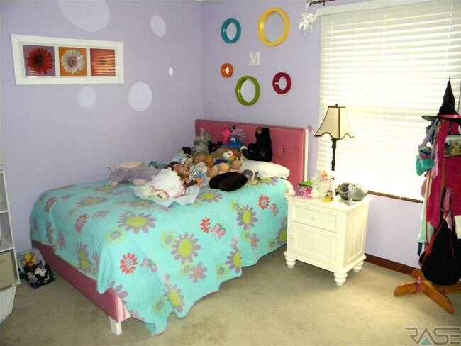 Foto del edificio - 4400 S Marion Rd