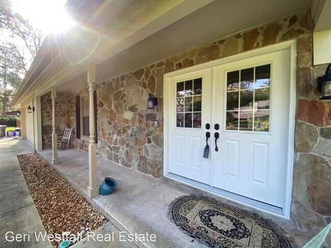 Building Photo - 4 br, 2.5 bath House - 17 Rio Pinar Trail