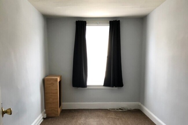 Foto del edificio - 806 Glenbrook Ave