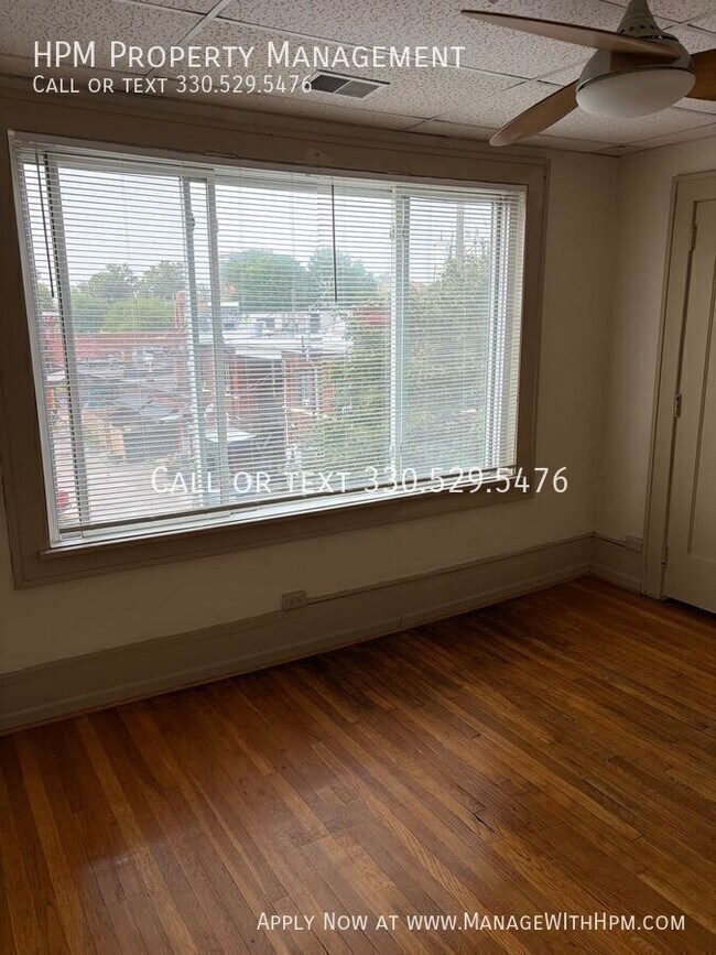 Foto del edificio - 798 W Market St
