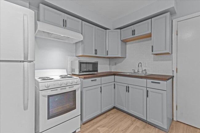 Building Photo - 79 Archibald St