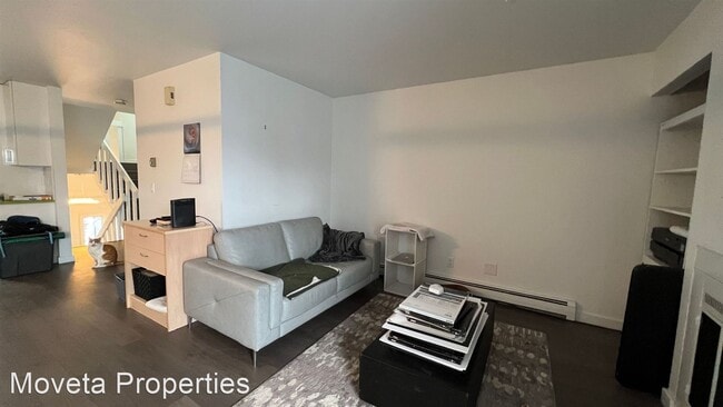 Building Photo - 2 br, 1.5 bath House - 6469 Village Parkway