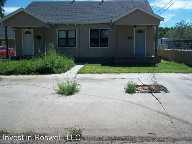 Building Photo - 304 W Albuquerque St