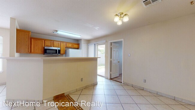 Building Photo - 3 br, 2 bath House - 1309 Fox Creek Drive