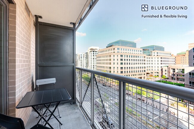 Foto del edificio - 3444 Fairfax Dr