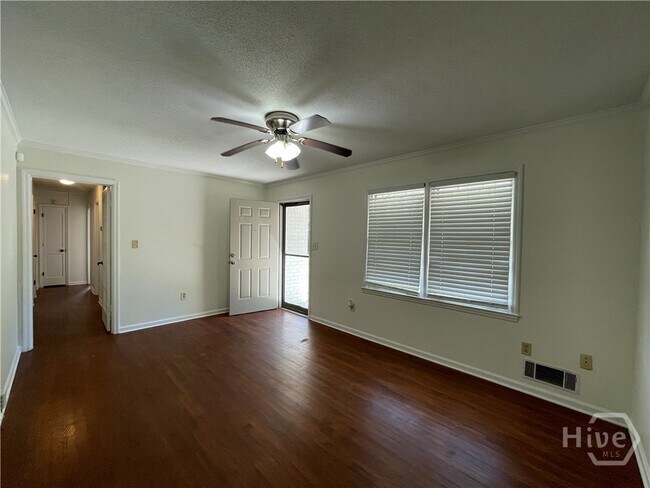 Foto del edificio - 130 Derby St