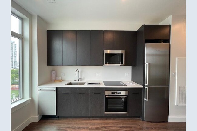 Kitchen - 99 Sumner St