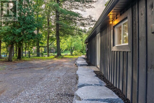 Building Photo - 3526 Monck Rd