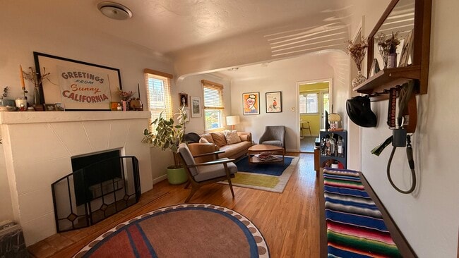 Photo - 4122 Edenhurst Ave House