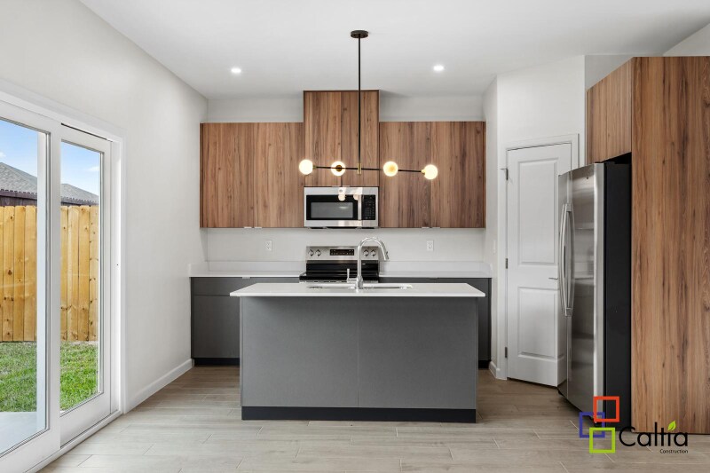 Foto principal - 3401 Duke Ave