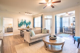 Ivy- 2BR, 2BA - Beacon on 5th