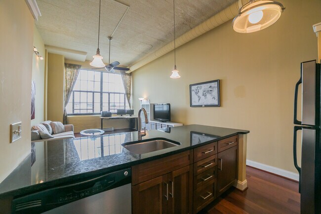 Foto del edificio - 2429 Locust St