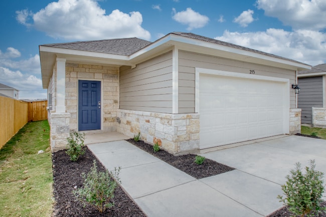 Building Photo - 215 Kellys Heroes Way