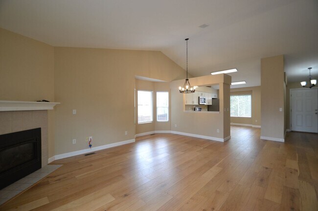 Foto del edificio - 12307 Sleeping Bear Rd