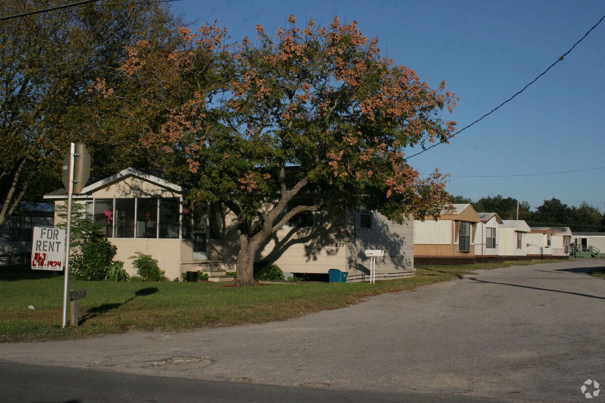 Vista de frente - 425 Woodland Ave
