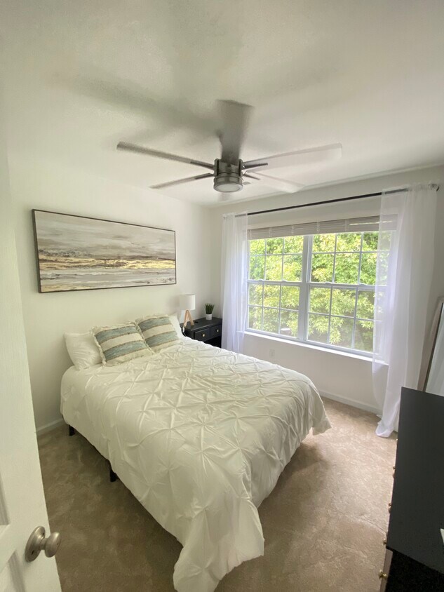 Foto principal - 925 Copperstone Ln