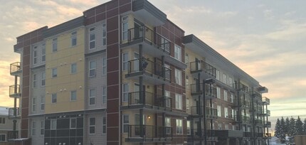 Building Photo - 11004-11102 102 Ave