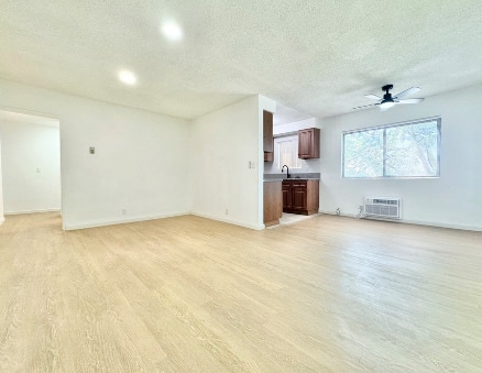 Building Photo - 6561 Fulton Ave