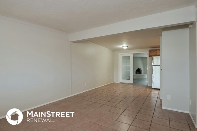 Foto del edificio - 7651 E Poinciana Dr