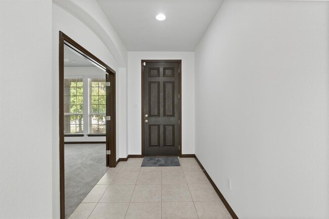 Building Photo - 221 Mandana St