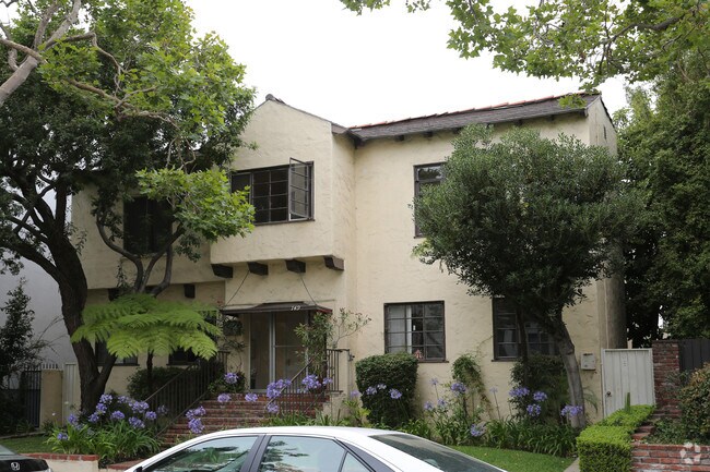 Building Photo - 149 S Oakhurst Dr