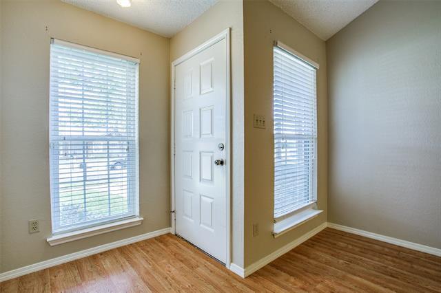 Foto del edificio - 2924 Timothy Ln