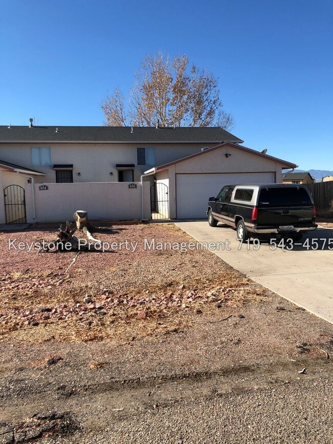 Building Photo - 486 W Bellflower Dr