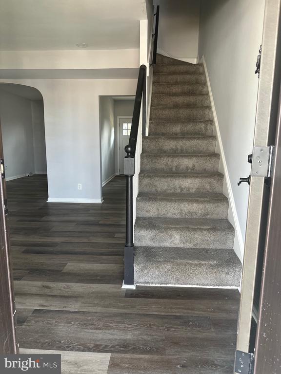 Foto principal - 1105 E Patapsco Ave