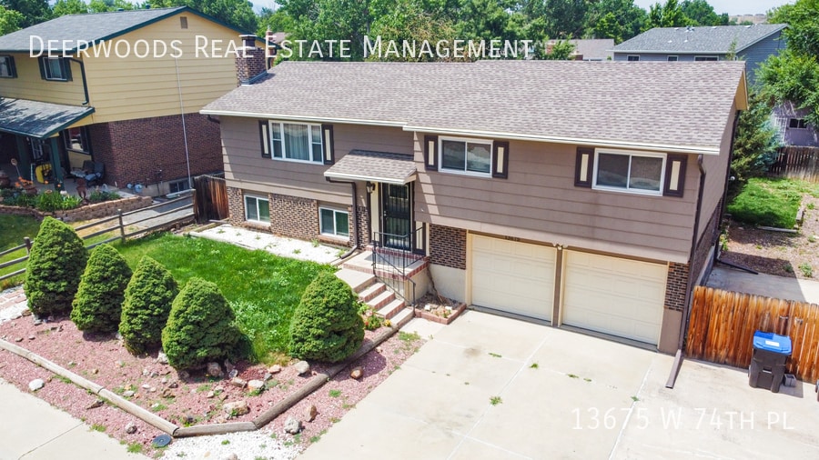 3 Bedroom / 2.5 Home Available 2 Car Gar... House Rental in Arvada