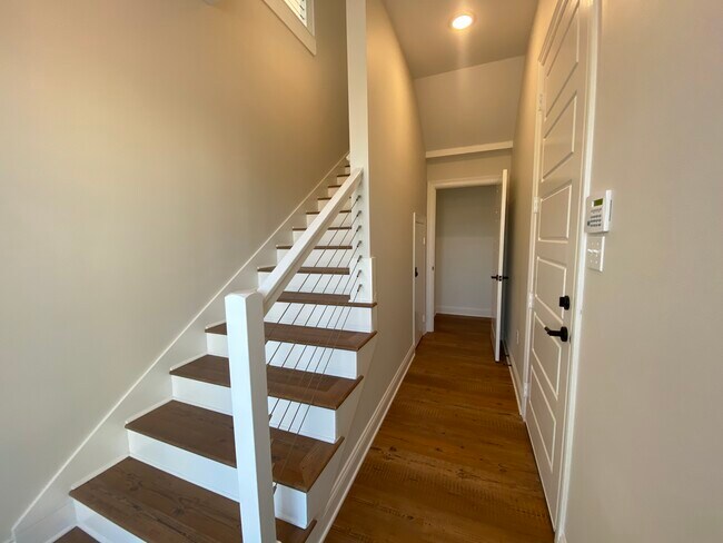 Foto del edificio - 1028 Bridgewater Ave