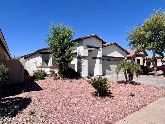 Foto del edificio - 5606 W St Anne Ave