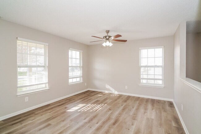 Foto del edificio - 8906 Squire Boone Ct