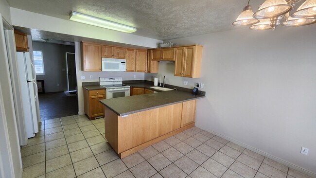 Foto del edificio - 452 Pheasant Ridge Dr