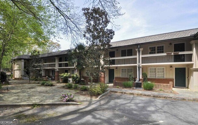 Foto del edificio - 655 E Campus Rd